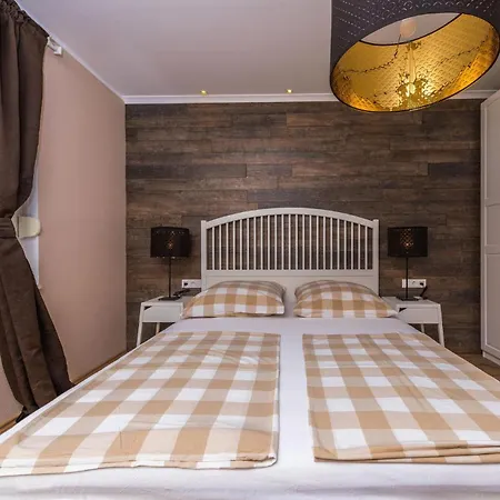 Holiday Home Okrug Gornji 73 With Outdoor Swimmingpool Дом отдыха Трогир