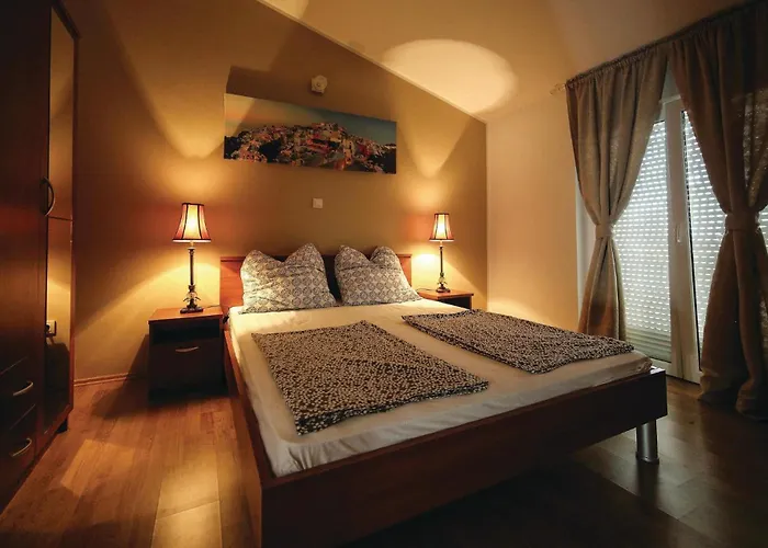 Vakantiehuis Okrug Gornji 73 With Outdoor Swimmingpool Trogir