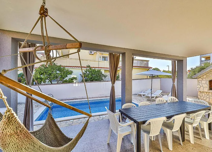 Holiday Home Okrug Gornji 73 With Outdoor Swimmingpool Ferienhaus